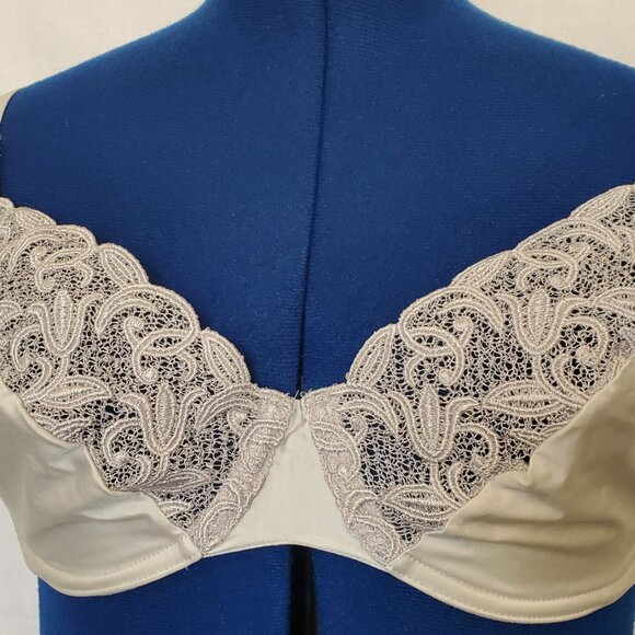 S/2! 34DD VTG Victoria's Secret Black & Silver-Grey Satin and Lace Bras … - Picture 3 of 10